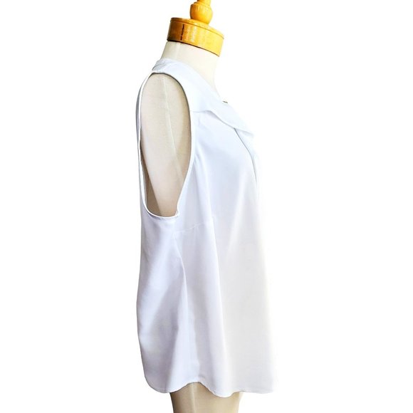 Elizabeth & Clarke NW0T Flounce Sleeveless Blouse Top White Stain Tech Sz 18W - Picture 5 of 9